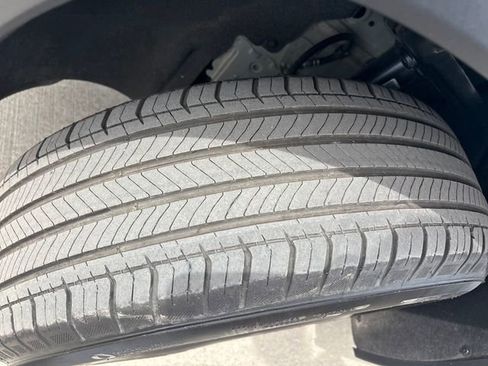Used 2025 Chevrolet Equinox LT AWD/4WD image 26