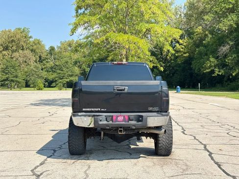 Used 2009 GMC Sierra 2500 SLT w/ Entertainment Package AWD/4WD image 8