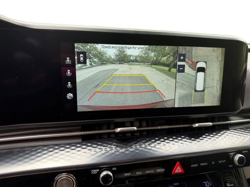 Used 2022 Kia Carnival SX Prestige FWD image 16