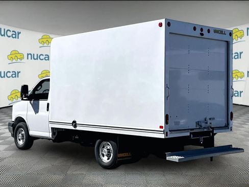 New 2025 Chevrolet Express 3500 w/ Power Convenience Package image 5