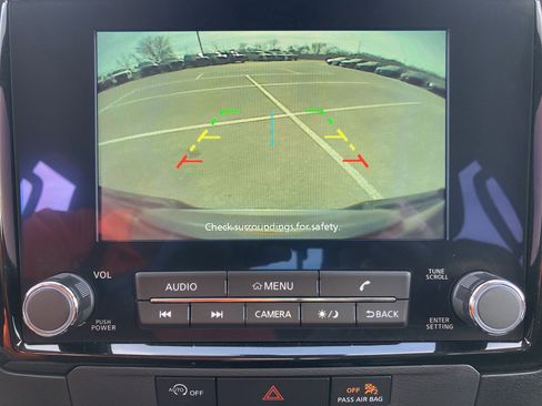 Used 2024 Nissan Frontier SL w/ Technology Package image 25