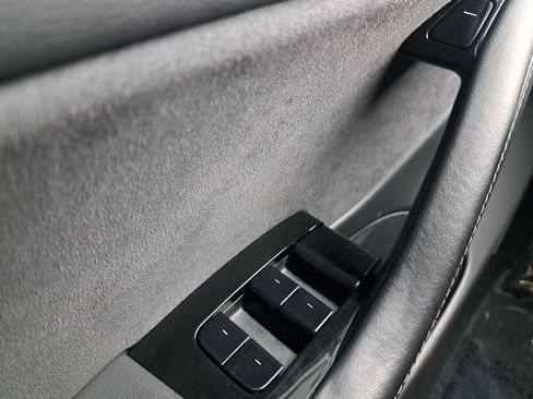 Used 2018 Tesla Model 3 Mid Range image 24