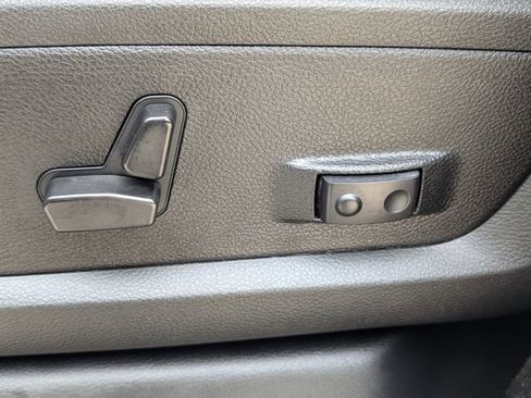 Used 2025 RAM 3500 Laramie AWD/4WD image 14