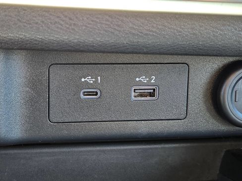 Used 2023 Nissan Rogue SV FWD image 28