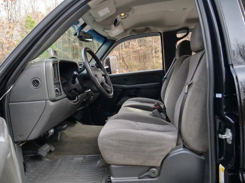 Used 2007 Chevrolet Silverado 3500 LT w/ Heavy-Duty Power Package image 16