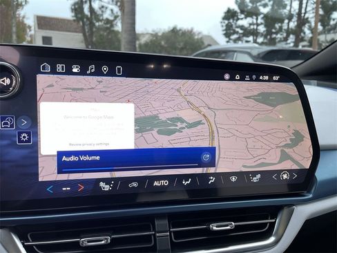 New 2026 Chevrolet Equinox EV LT image 14