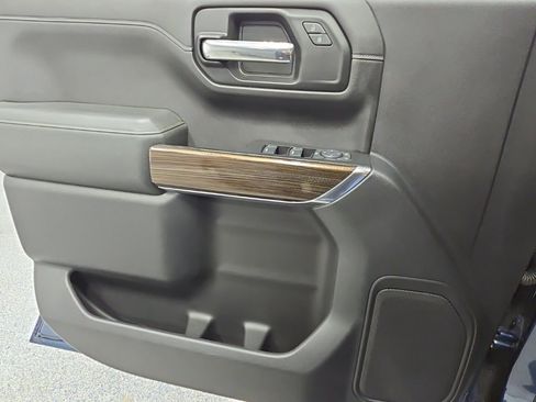 Used 2019 Chevrolet Silverado 1500 RST w/ All-Star Edition image 30