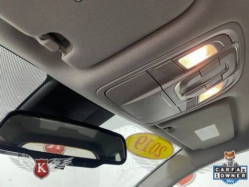 Used 2019 Hyundai Santa Fe SEL image 19