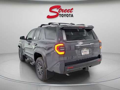 Used 2025 Toyota 4Runner SR5 AWD/4WD image 2