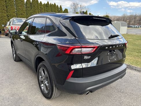 Used 2025 Ford Escape ST-Line image 6