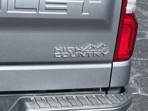 Used 2020 Chevrolet Silverado 1500 High Country w/ Z71 Off-Road Package AWD/4WD image 10