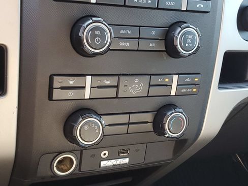 Used 2011 Ford F150 XLT w/ XLT Chrome Pkg AWD/4WD image 27