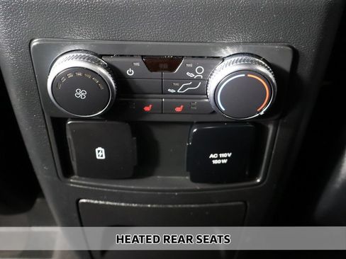 Used 2022 Ford Explorer Limited w/ Equipment Group 301A RWD image 9