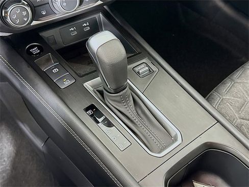 Used 2025 Nissan Kicks SV image 21