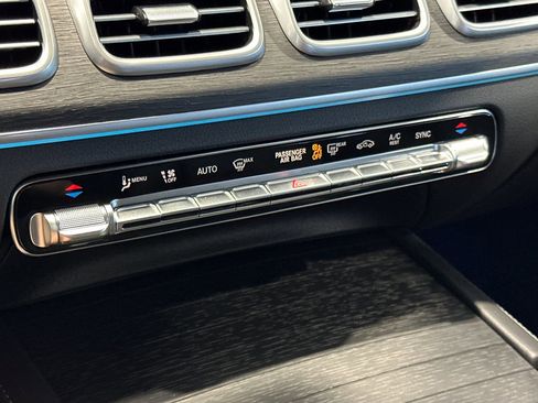 New 2025 Mercedes-Benz GLS 450 4MATIC image 22
