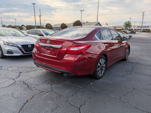 Used 2017 Nissan Altima 2.5 SV w/ Convenience Package FWD image 17
