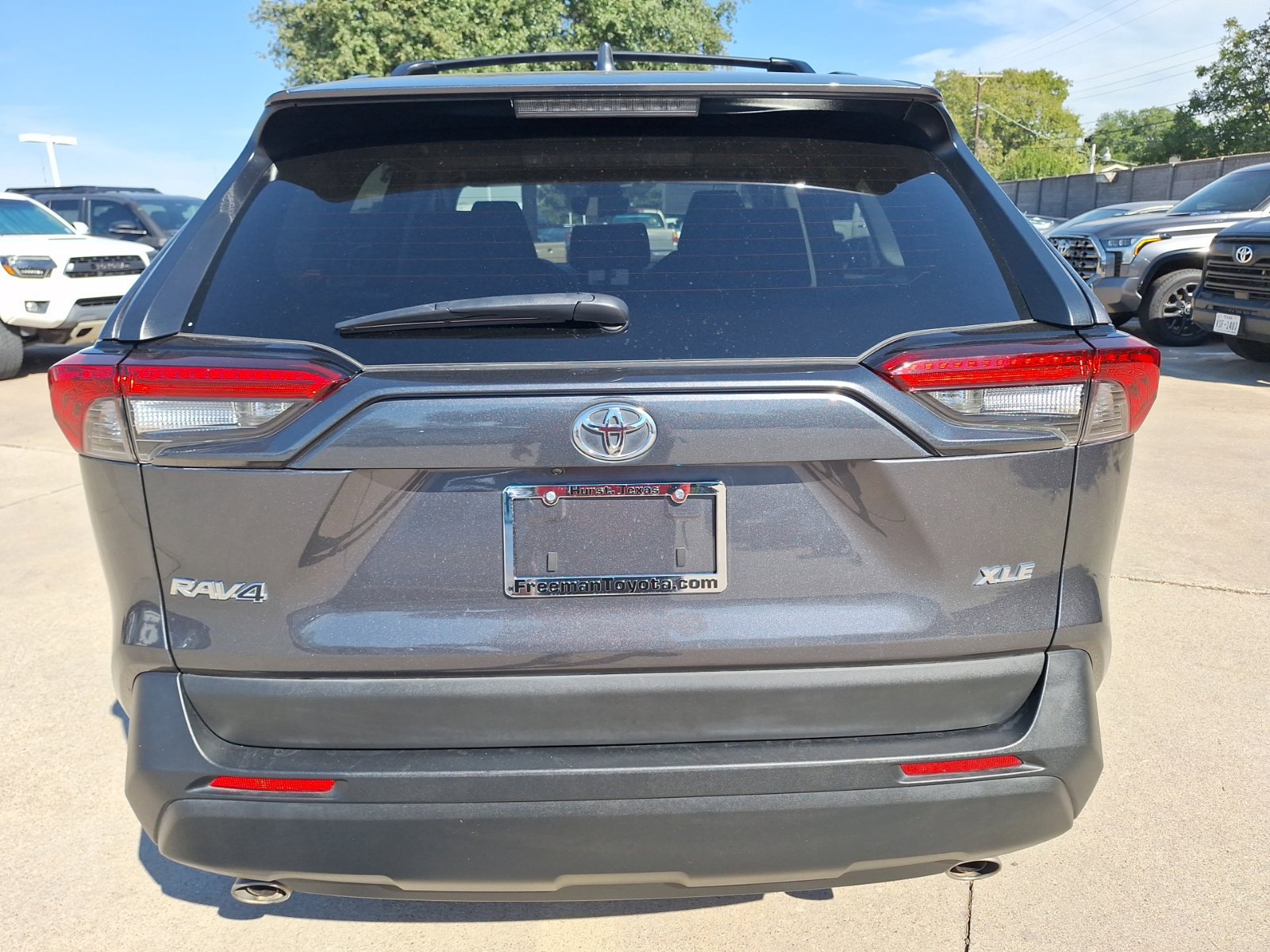 Used 2024 Toyota RAV4 XLE w/ Convenience Package FWD image 5