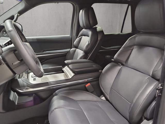 New 2026 Lincoln Navigator L Reserve AWD/4WD image 12