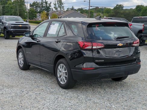 Used 2023 Chevrolet Equinox LS AWD/4WD image 8