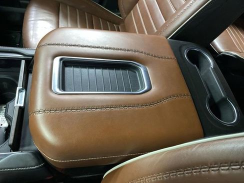 Used 2023 GMC Yukon XL Denali Ultimate image 24