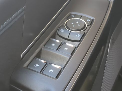 Used 2024 Ford F150 Platinum image 25