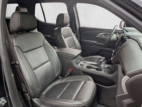 Used 2023 Chevrolet Traverse LT w/ LT Premium Package AWD/4WD image 23