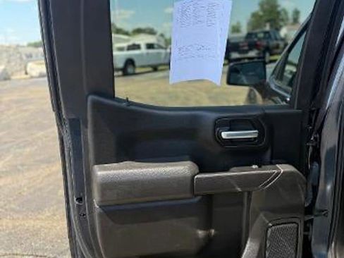 Used 2019 Chevrolet Silverado 1500 Custom Trail Boss image 38