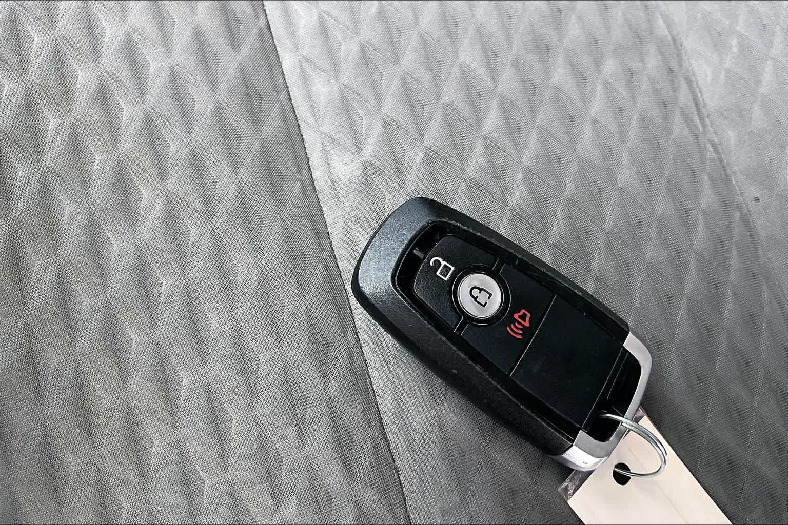 Used 2020 Ford Escape SE FWD image 15