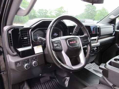 Used 2024 GMC Sierra 3500 SLE w/ SLE Convenience Package AWD/4WD image 17