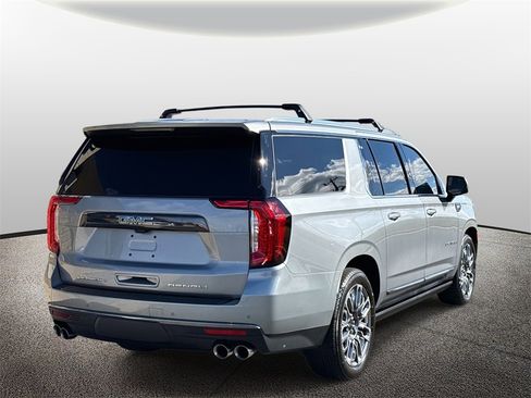 Used 2024 GMC Yukon XL Denali Ultimate image 2