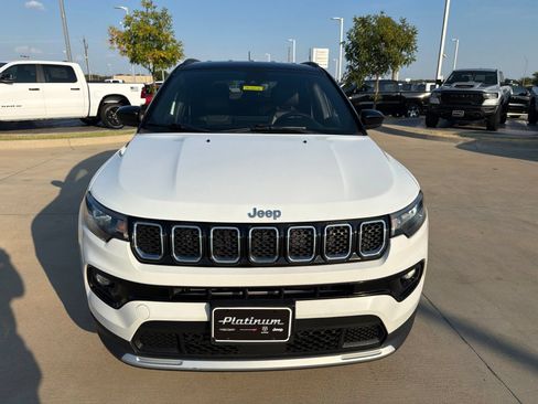 Used 2024 Jeep Compass Limited AWD/4WD image 8