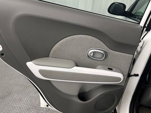 Used 2017 Kia Soul EV-e image 23