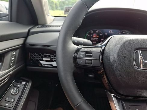 Certified 2026 Honda Accord Touring image 21