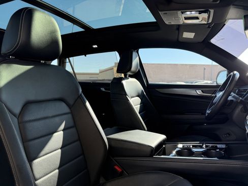 Used 2024 Volkswagen Atlas Cross Sport SEL R-Line w/ Adventure Package image 45