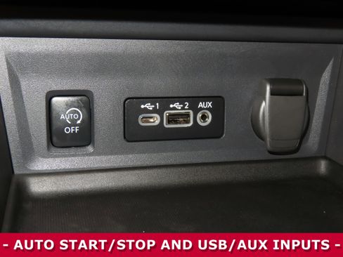 Certified 2025 Nissan Sentra SV image 23