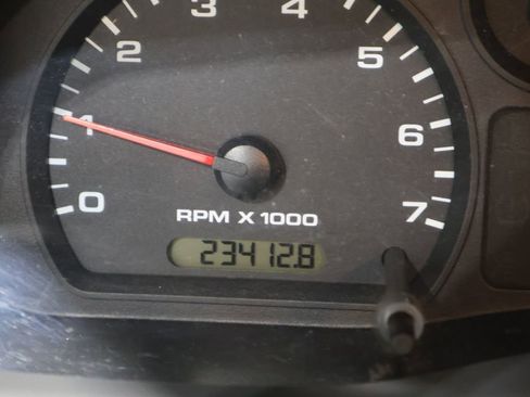 Used 2011 Ford Ranger XLT image 30