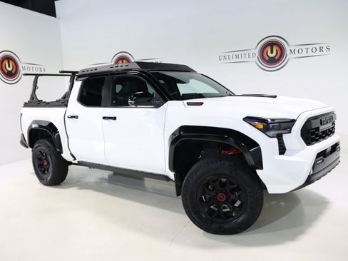 Used 2024 Toyota Tacoma TRD Pro AWD/4WD image 81
