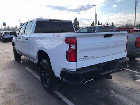 Used 2021 Chevrolet Silverado 1500 LT Trail Boss w/ Convenience Package II image 5