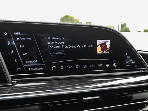 Used 2024 Cadillac Escalade ESV V AWD/4WD image 74