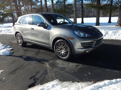 Used 2014 Porsche Cayenne SPORT UTILITY 4-DR image 29