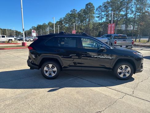 New 2025 Toyota RAV4 XLE image 8