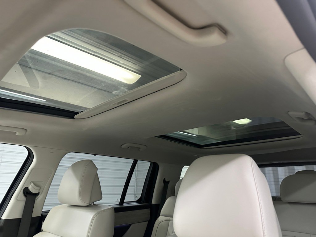 Used 2024 Hyundai Santa Fe Calligraphy FWD image 7