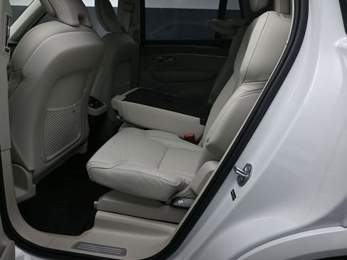 New 2026 Volvo XC90 B6 Ultra w/ Protection Package image 21