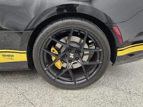 Used 2020 Chevrolet Camaro SS RWD image 16