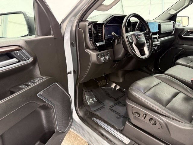 Used 2025 GMC Sierra 1500 SLT AWD/4WD image 32