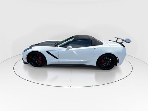 Used 2018 Chevrolet Corvette Stingray Convertible w/ 1LT RWD image 5