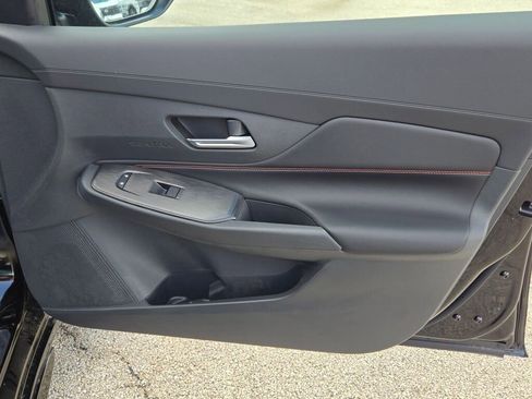 New 2026 Nissan Sentra SR w/ Floor Mat Package FWD image 6