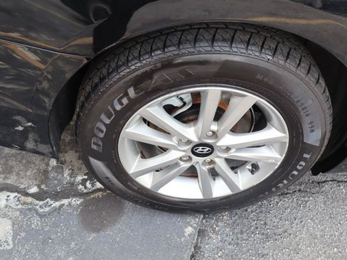 Used 2016 Hyundai Sonata SE FWD image 25