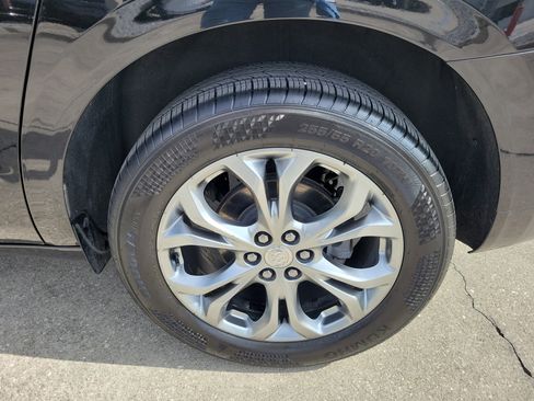 Used 2021 Buick Enclave Avenir w/ Avenir Technology Package image 36