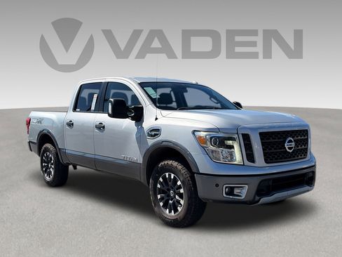 Used 2017 Nissan Titan PRO-4X image 1
